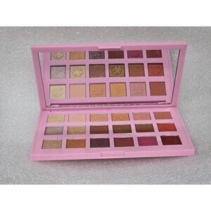 Beauty Concepts Llama 18 Color Eyeshadow Palette